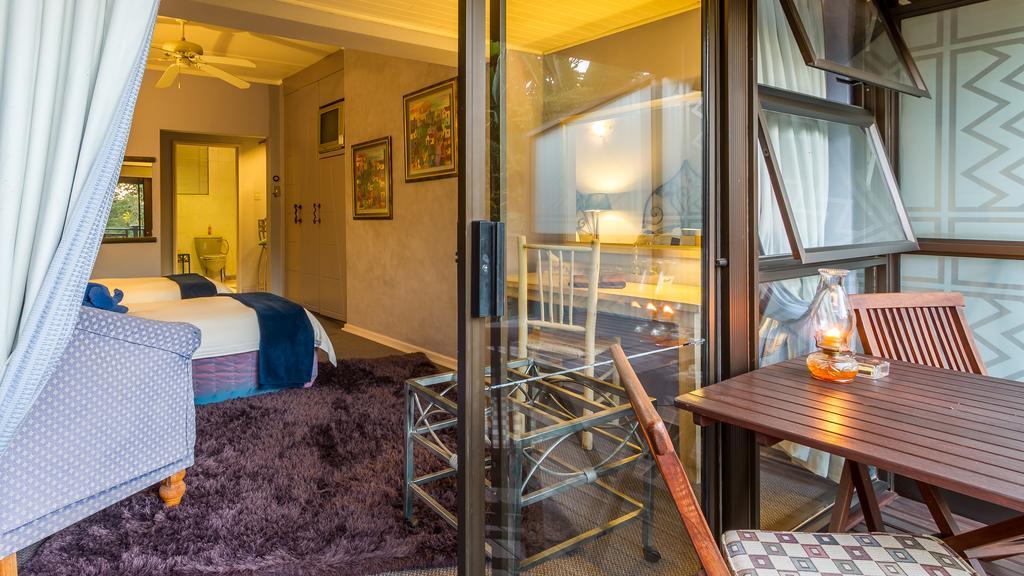 Joern'S Gaestehaus Mbombela Екстер'єр фото