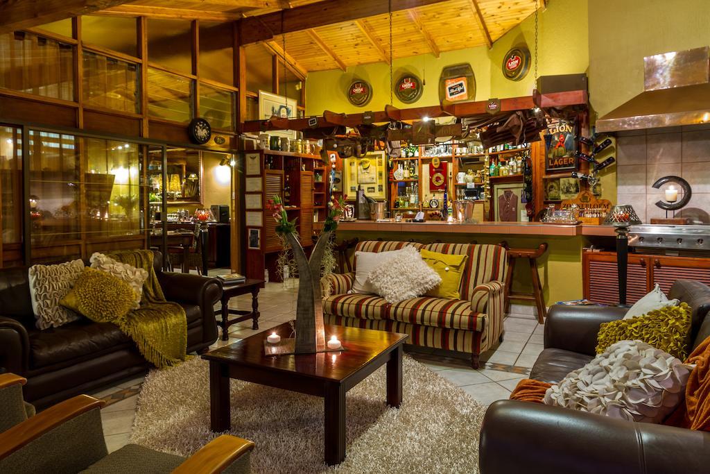 Joern'S Gaestehaus Mbombela Екстер'єр фото